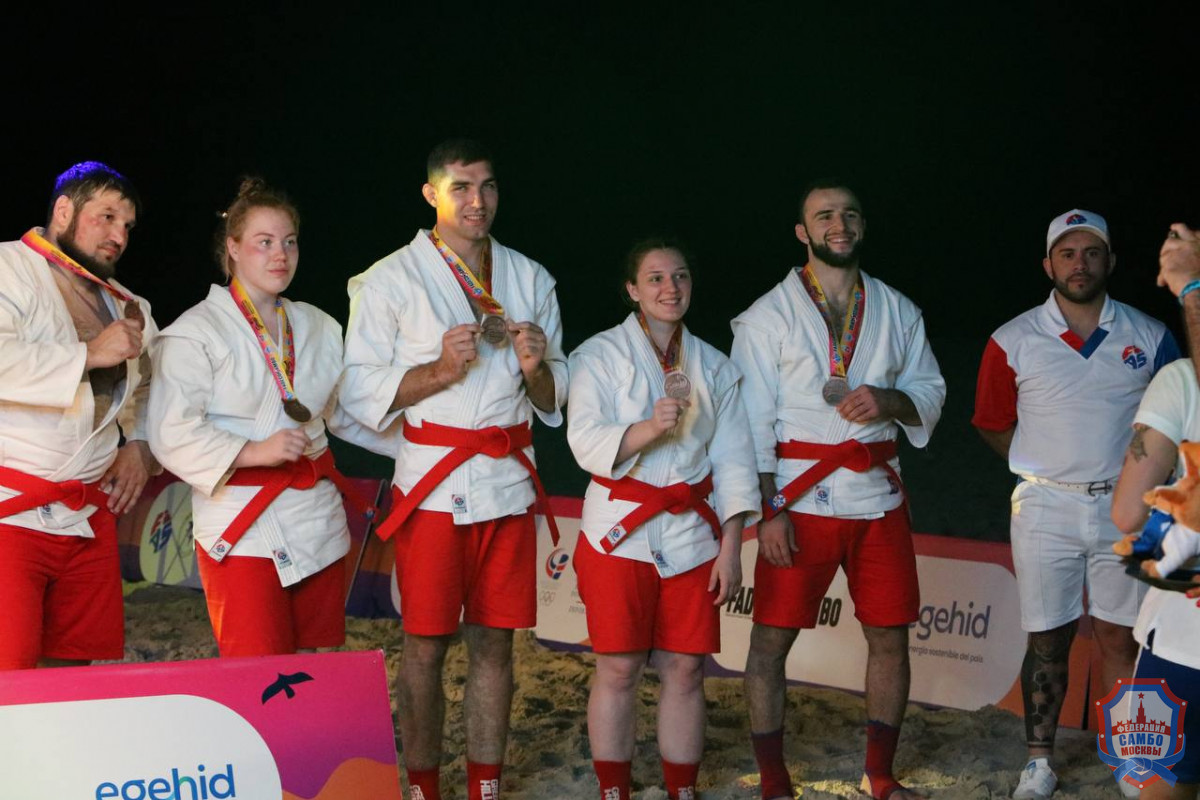 Свердловские спортсмены завоевали медали на чемпионате мира по пляжному самбо